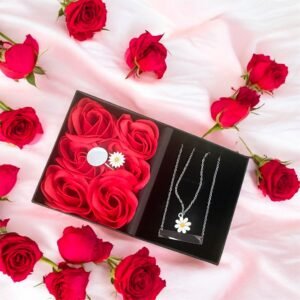 قلادة الوردة